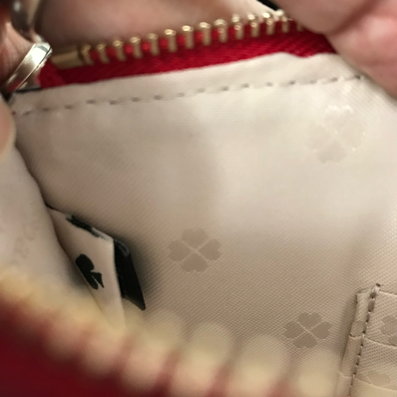 Kate Spade Large Lingonberry Pebbles Leather Wristlet NWT - Picture 5 of 6